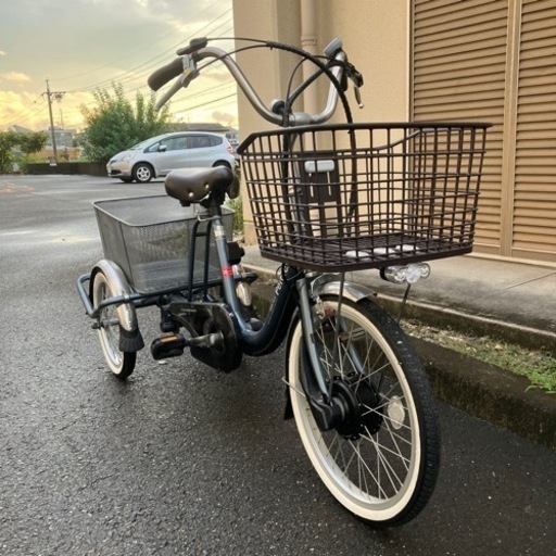 電動アシスト自転車三輪