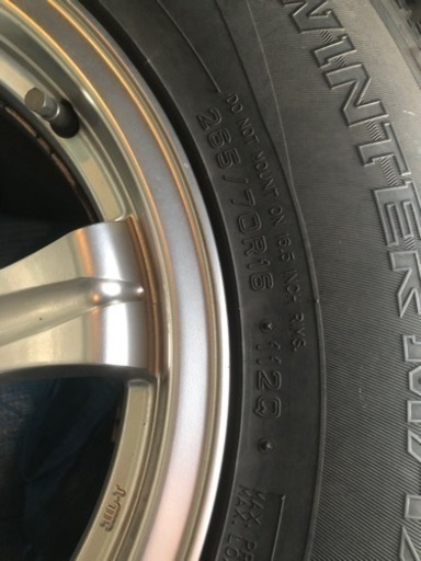 サーフ　中古スタッドレスタイヤ