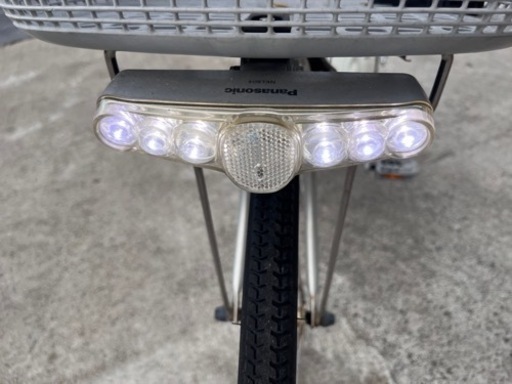 中古電動アシスト自転車　現状渡し　3点灯　充電器付