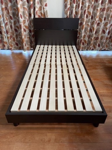 お買得•シングルベッド　マットレス•コンセント付き