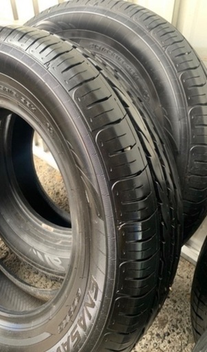 美品　新古品　一部ヒゲあり　お買い得　新品屋内　保管タイヤ　215/65R16 4本セット　9分山 美品 新古品 一部ヒゲあり お買い得 新品屋内 保管タイヤ 215/65R16 4