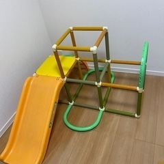 アンパンマンのジャングルジム滑り台