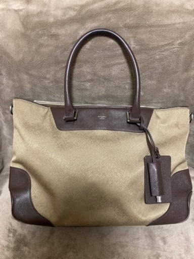 ペッレモルビダ　バック