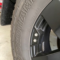 KMC XD775 ROCKSTAR ロックスター 20インチ 8.5J 6H135/139.7 +10 MATTE BLACK アルミホイールタイヤ 4本セットの画像