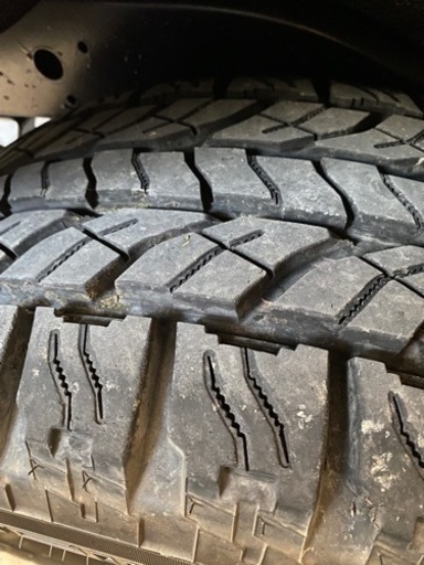 KMC XD775 ROCKSTAR ロックスター 20インチ 8.5J 6H135/139.7 +10 MATTE BLACK アルミホイールタイヤ 4本セット