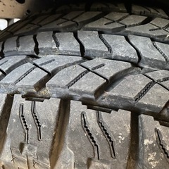 KMC XD775 ROCKSTAR ロックスター 20インチ 8.5J 6H135/139.7 +10 MATTE BLACK アルミホイールタイヤ 4本セットの画像