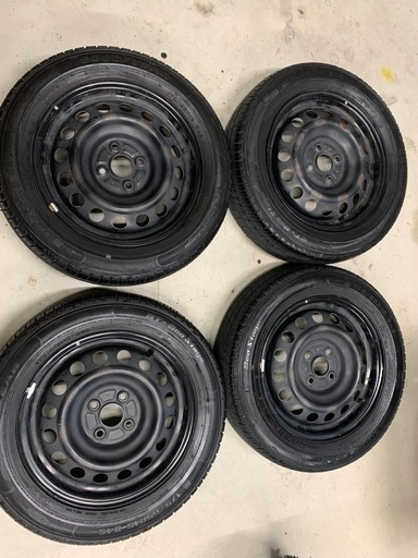 アクア純正ホイール、タイヤ付き　鉄ちん　PCD100