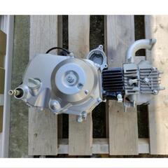 中華製 横型110cc遠心クラッチ４速ホンダカブモンキー