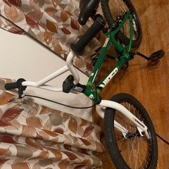 値引き！お買得•ブランド品BMX自転車　限定カラーの画像