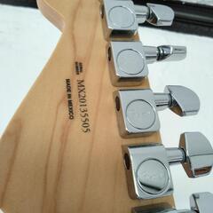 Fender エレキギター Player Stratocaster®, Pau Ferro Fingerboard, 3-Color Sunburst 0144503500の画像