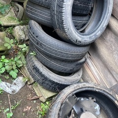 廃タイヤの画像
