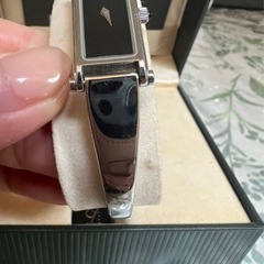 GUCCI バングルウォッチ シルバーの画像