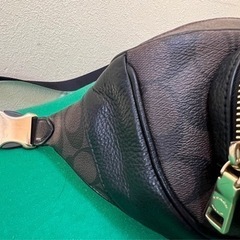 coach ショルダーバックの画像