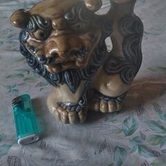 シーサーの花瓶(片方のみ)の画像