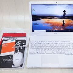 【美品】Windows11 ブルートゥース搭載 薄型 富士通ノー...