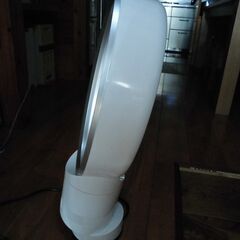 羽無し扇風機の画像