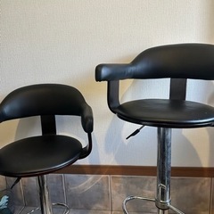 カウンターの椅子？の画像