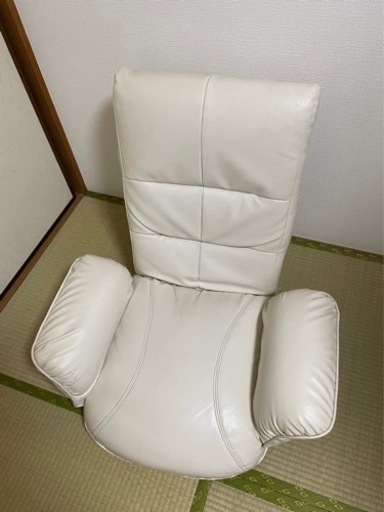座椅子 2コ(値下げ) 14日まで。