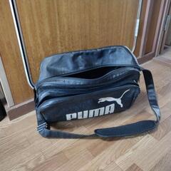 PUMAエナメルバッグ(中古)