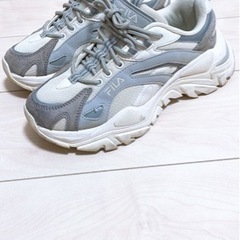 FILA スニーカー　美品　25センチ