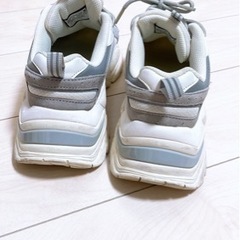 FILA スニーカー　美品　25センチの画像