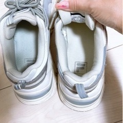FILA スニーカー　美品　25センチの画像