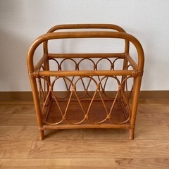 籐　マガジンラック