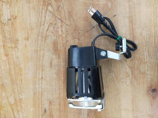 【ジャンク品】スポットライト LPL BROM CINE LIGHT ※227011