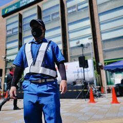 勤務期間応相談！道路工事警備スタッフ募集日額9,500円！交通費固定支給！の画像