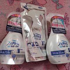 【再投稿】ファブリーズ本体2本と詰め替え1パックセット