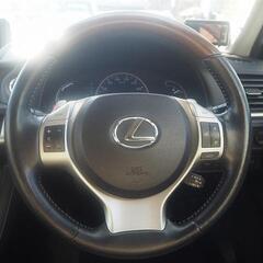 【輸入車専門・カートルズ越谷店】 レクサス　CT 200h VersionL ✨【独自審査の提携ローン120回OK】の画像