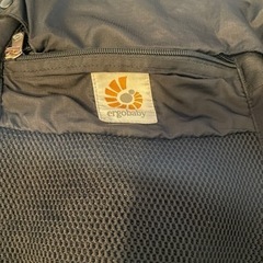 エルゴ　抱っこ紐　メッシュタイプ　箱付きの画像
