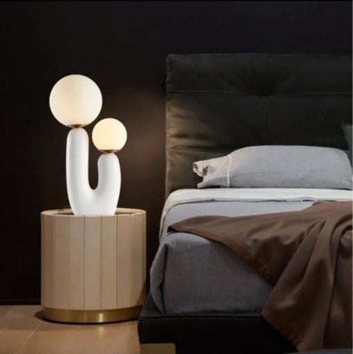 ❤️新品❤️フロアスタンド 卓上ライト LED ベッドサイドランプ リビング 寝室 電球付き