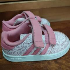 13cm Adidasプリンセス柄のスニーカー　の画像