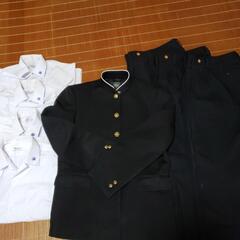 附属中学校　制服