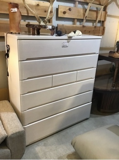 ニトリ ハイチェスト 6段 タンス 大容量