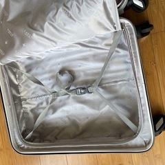 ミニスーツケースの画像