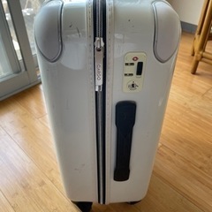 ミニスーツケースの画像