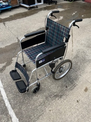 ★MIKI M-1 介助用車椅子 ネイビー 折りたたみ 介護用 格安 ☆激安!!☆ 介助用 MIKI M-1シリーズ MPCN-46JD 車椅子 折りたたみ式