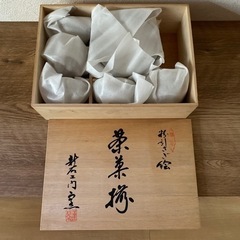 湯呑み　菓子皿　縁起の良い鶴の柄でそれぞれ5客づつ　新品