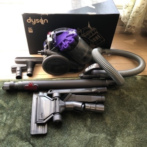 【急募❗️お話し中です】Dyson☆ダイソン☆付属品あり☆掃除機☆DC26☆必要な方どうぞ☆