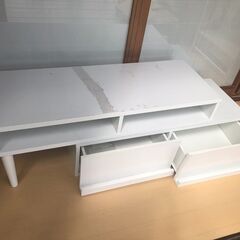 伸長式テレビ台の画像