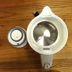 美品！ タイガー PCM-A081 電気ケトル 0.8L 2022年 ベージュ 電気ポッド ポット 湯沸かし TIGER 札幌市 中央区 南12条の画像