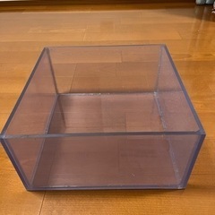 塩ビの水槽（使用品）
