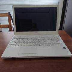 大容量1TB・ブルーレイ Lifebook ノートパソコンの画像