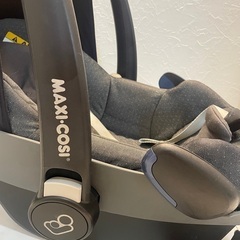 マキシコシ　エアバギー　新生児　チャイルドシート