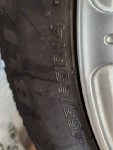 今からの時期お買い得激安 スタッドレスタイヤ 155/65R14 ホイールもついてます！