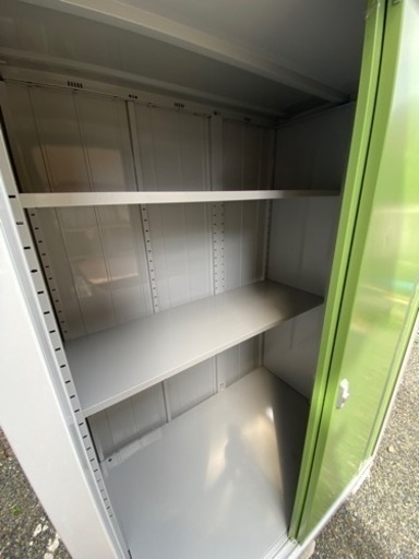 イナバ物置　傷凹み極小の美品！
