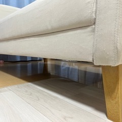 ※最終値引き　明日最終日【使用1年未満/無料配送可能】2人掛けソファの画像