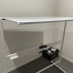 ホワイトボード無料でお譲り致します。の画像
